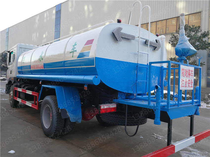 湖北盈通汽車園林洗掃車廠家