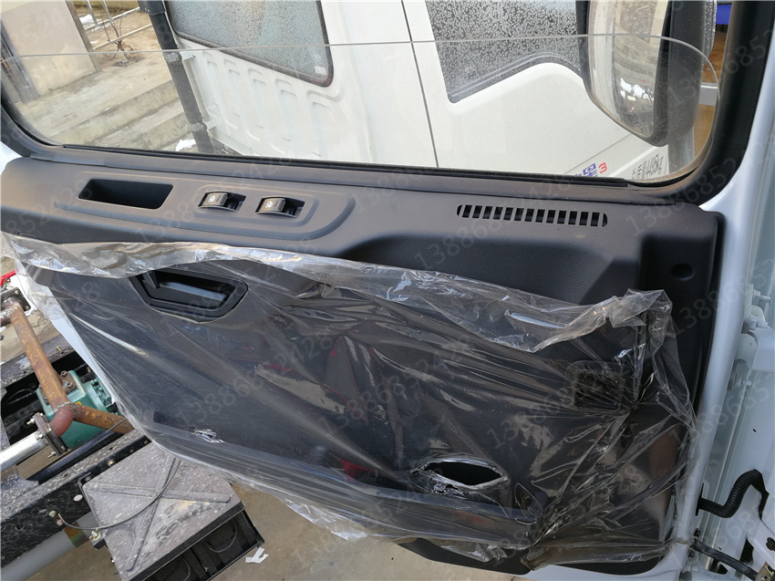 湖北盈通汽車海南藍牌解放灑