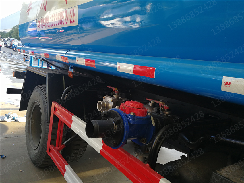 東風15噸浴池送